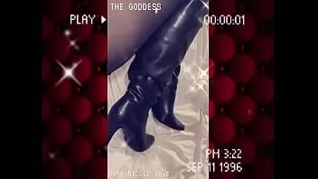 Reproducir Fetiche de tacones y botas * video musical *
