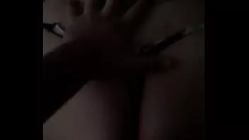 Oynat Kız arkadaşını bir sabah vurması için erken uyandırdı