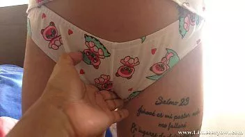Abspielen Creampie !! Spielen mit meiner Stieftochter Mädchen mit super sexy Höschen !!