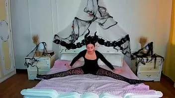 Riproduci Chatta con milioni di milioni in una chat room video per adulti dal vivo ora 28-10-2022 09 10