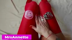 play Femdom Mistress, Slave'in Çorap ve Külotlu Köpek'te Serbest Bırakılmasını Kaldırıyor