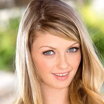 Порнозвезда Staci Silverstone