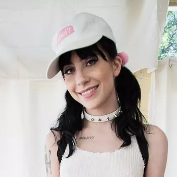 Star du porno Charlotte Sartre